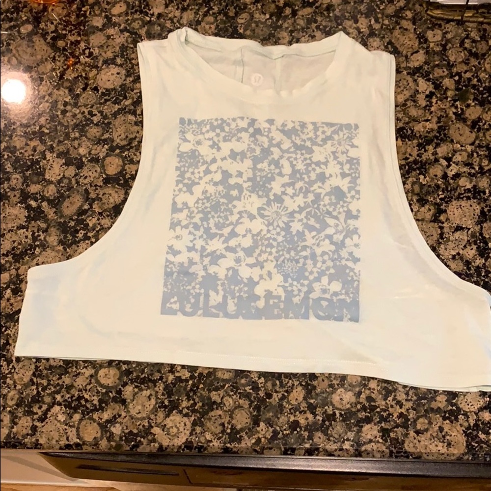 Lululemon Cropped tank top